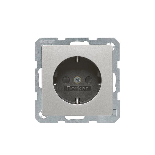 Berker Q.1/Q.3/Q.7 Schuko Steckdose, erh. Berührungsschutz, alu samt