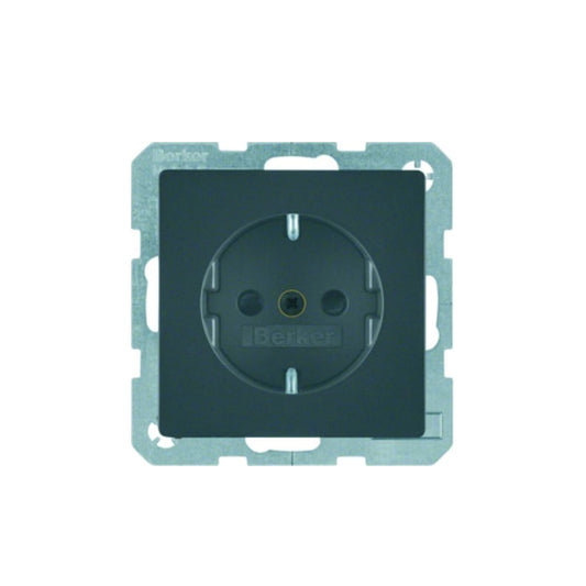 Berker Q.1/Q.3/Q.7 Schuko Steckdose, erh. Berührungsschutz, schwarz samt