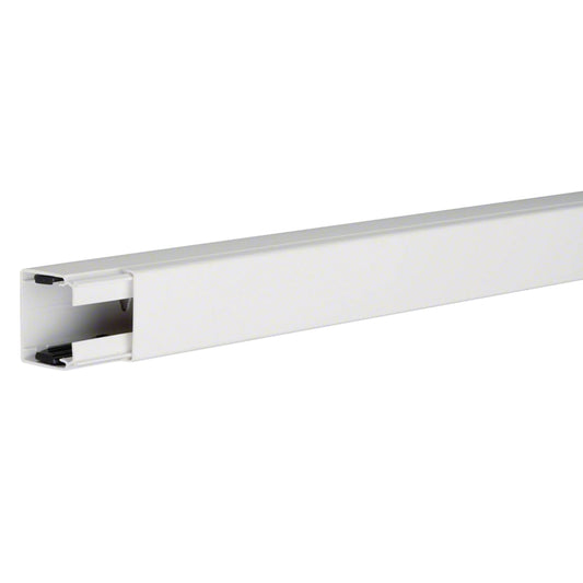 Hager cable management channel 40x40mm traffic white (2m)