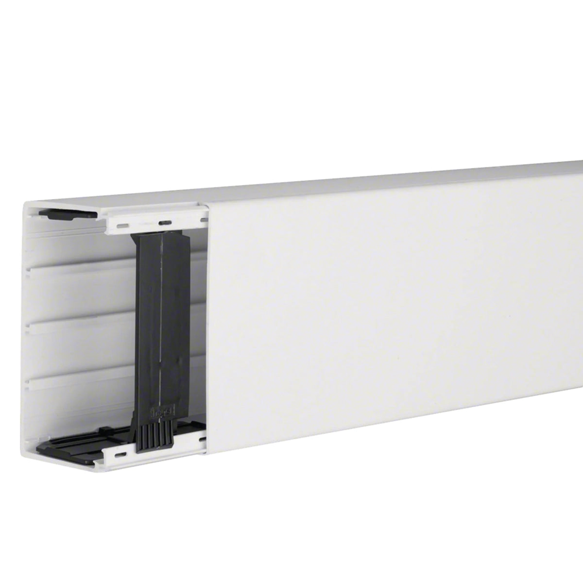 Hager cable management channel 60x110mm traffic white (2m)