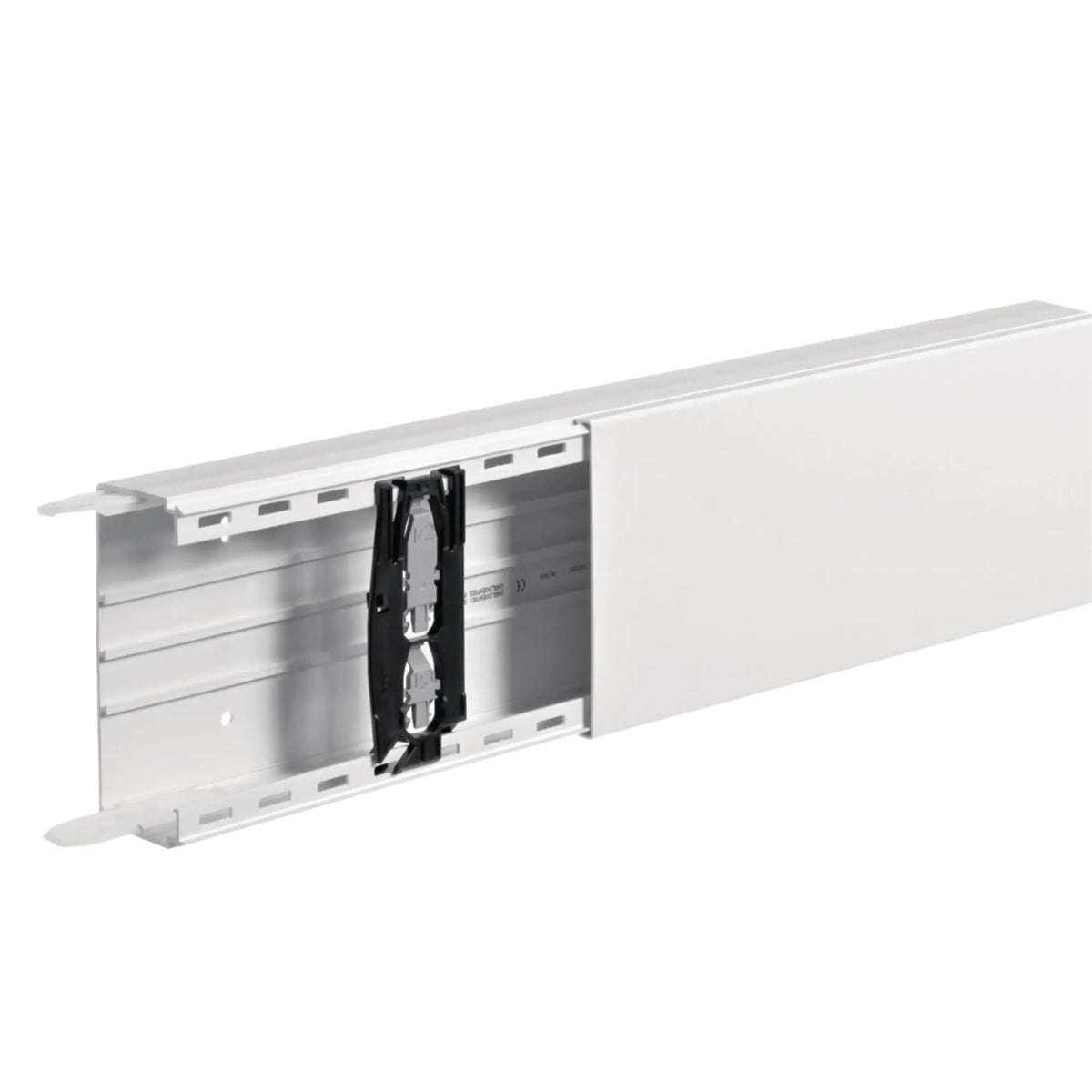 Hager cable management channel 60x150mm traffic white (2m)